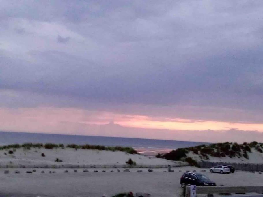 Studio Entre Mer Et Dunes Avec Balcon Vue Laterale Mer 50M Plage Pour 3 Pers Wifi Menage Compris Fort-Mahon-Plage Exterior foto